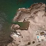Infinity Milos Пачаина