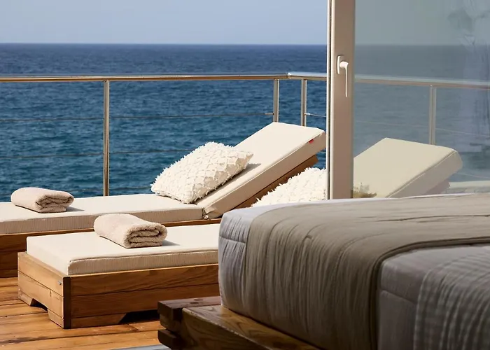 Infinity Milos Pachaina