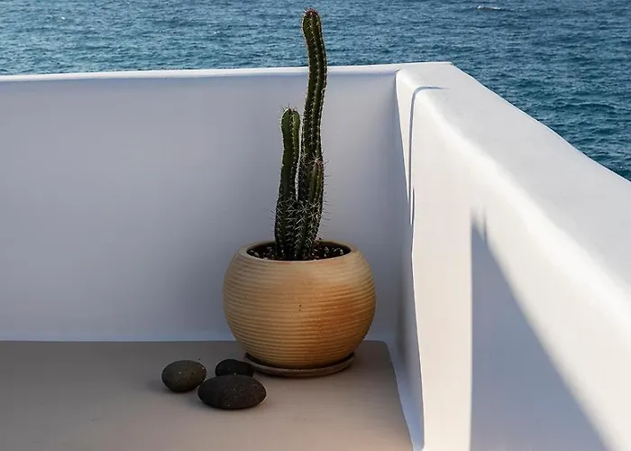 Villa Infinity Milos Pachaina