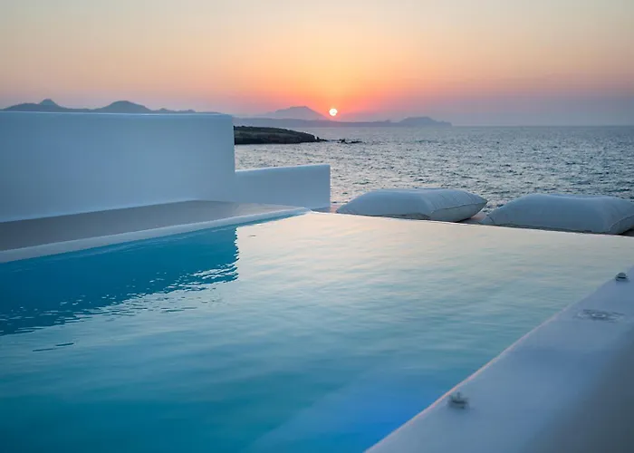 Villa Infinity Milos Pachaina