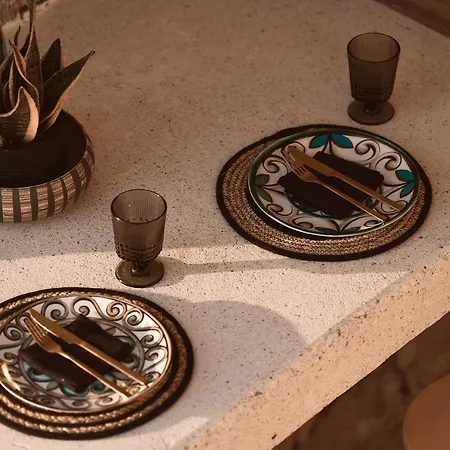 Infinity Milos Pachaina