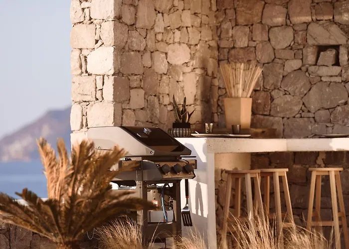 Infinity Milos Пачаина