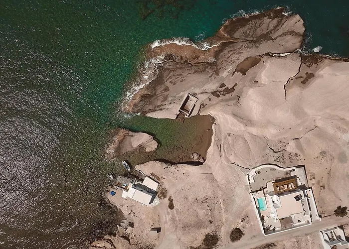 Infinity Milos Пачаина